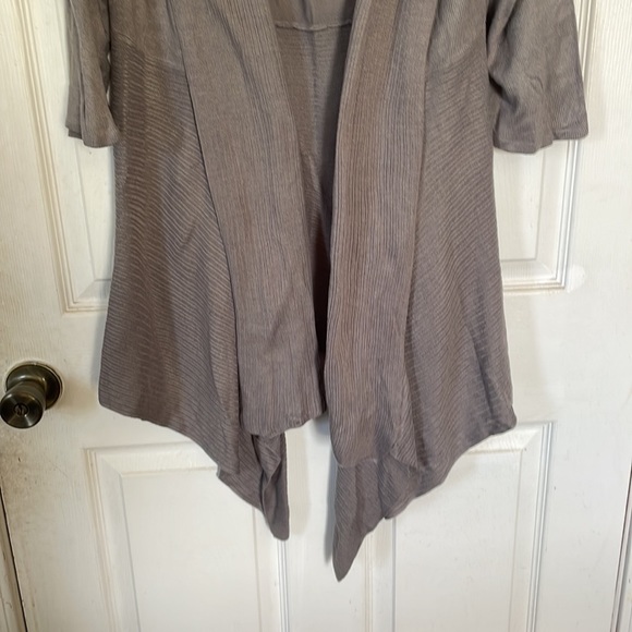 Ashley Stewart grey beige 3/4 sleeve acrylic open cardigan plus 14/16 point hems - Picture 6 of 17